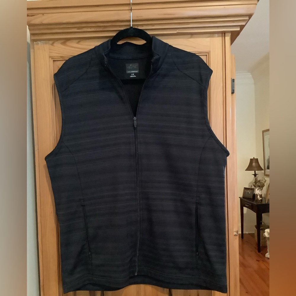 Greg Norman Collection Striped Vest